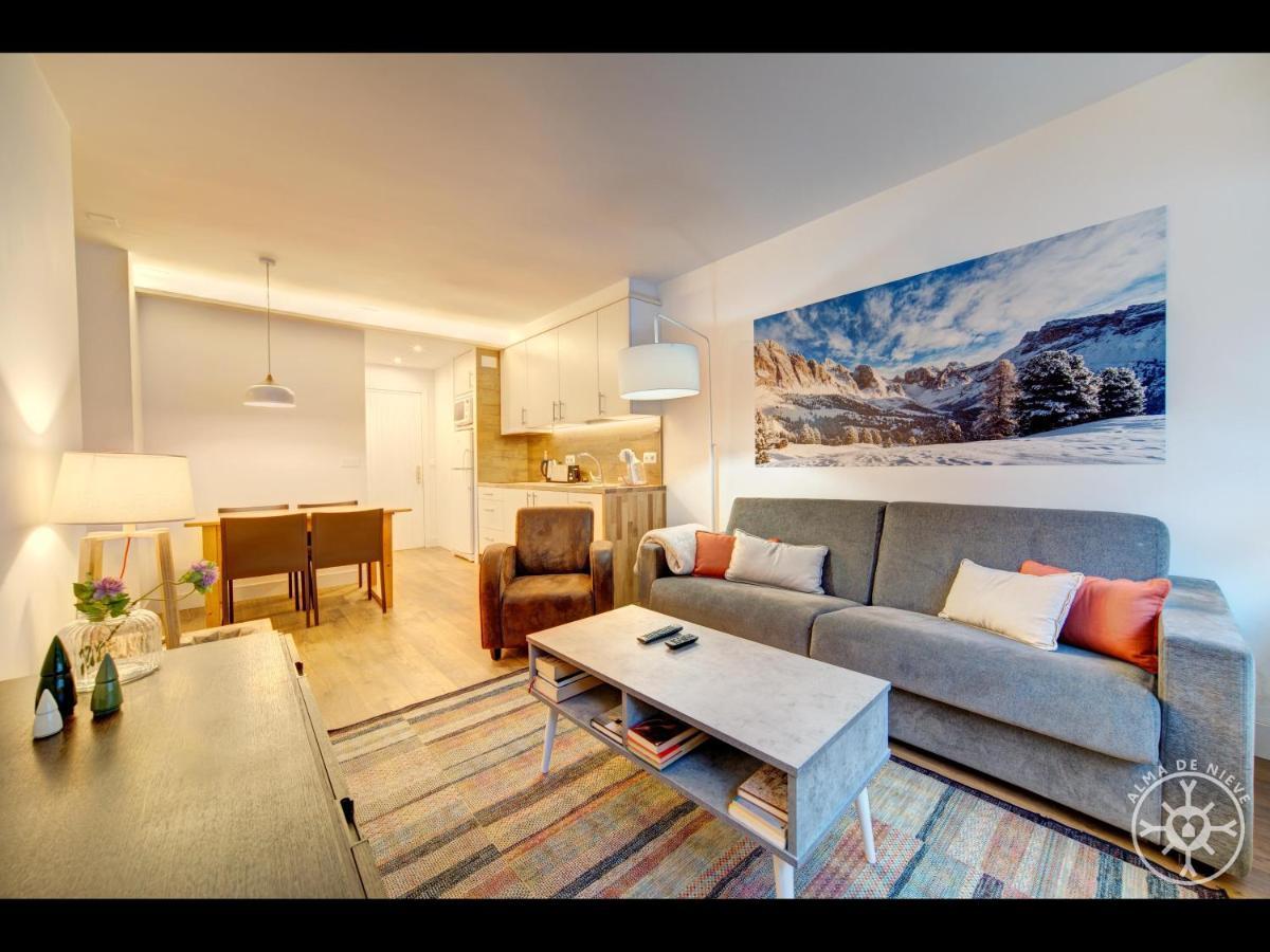 Salana De Alma De Nieve Apartment Baqueira Beret Exterior foto